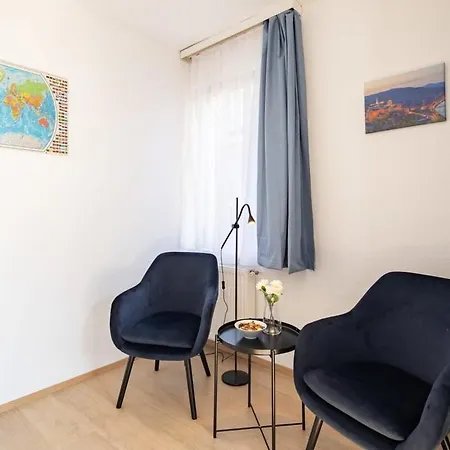 Balcony - Sunny - Cosy Budapest